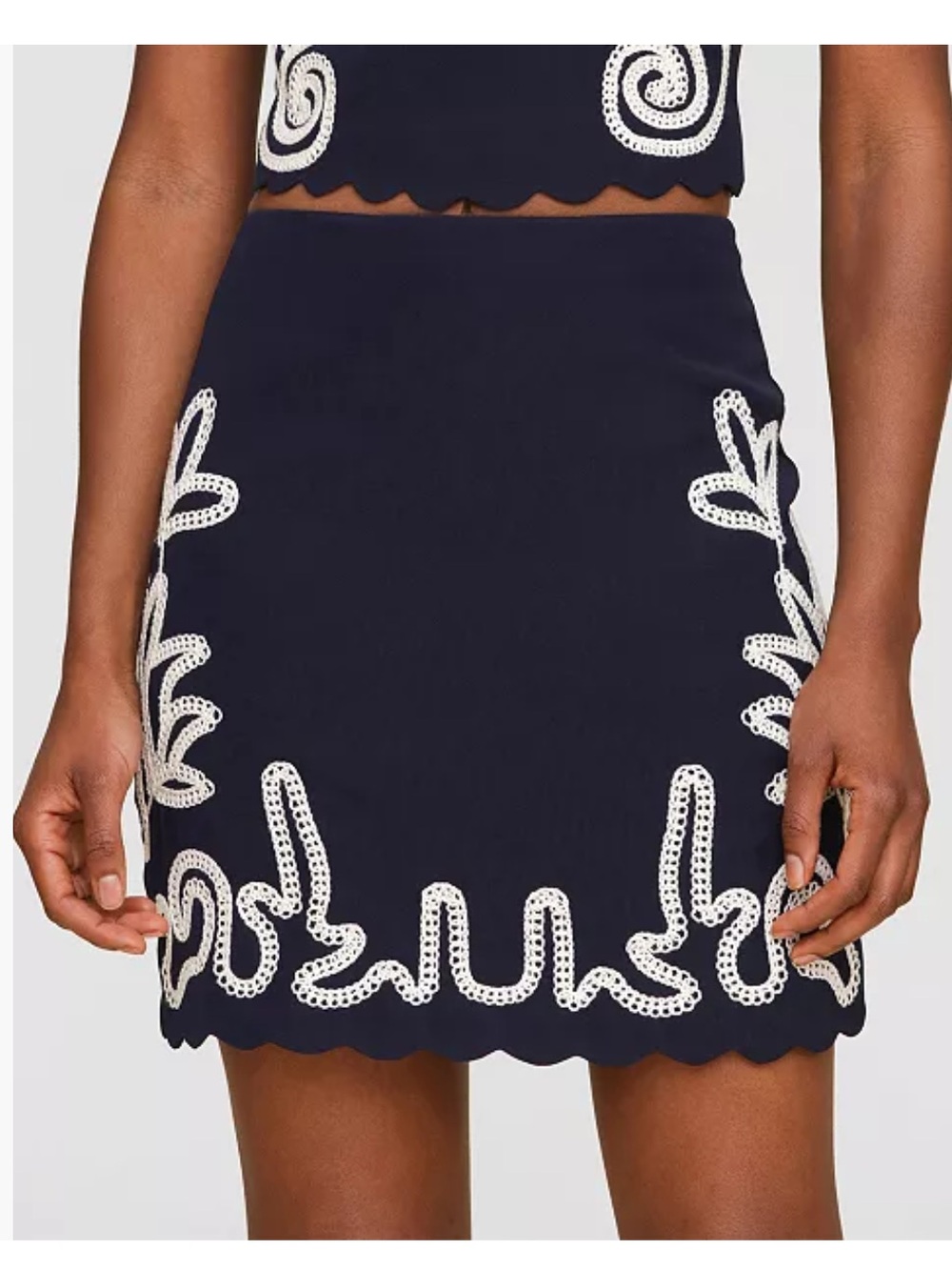 Avec Les Filles Macys Embroidered Navy blue white Mini Skirt Scallop Hem 12